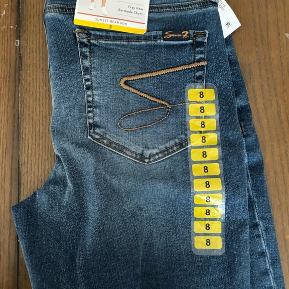 Jean shorts - Picture 2 of 2